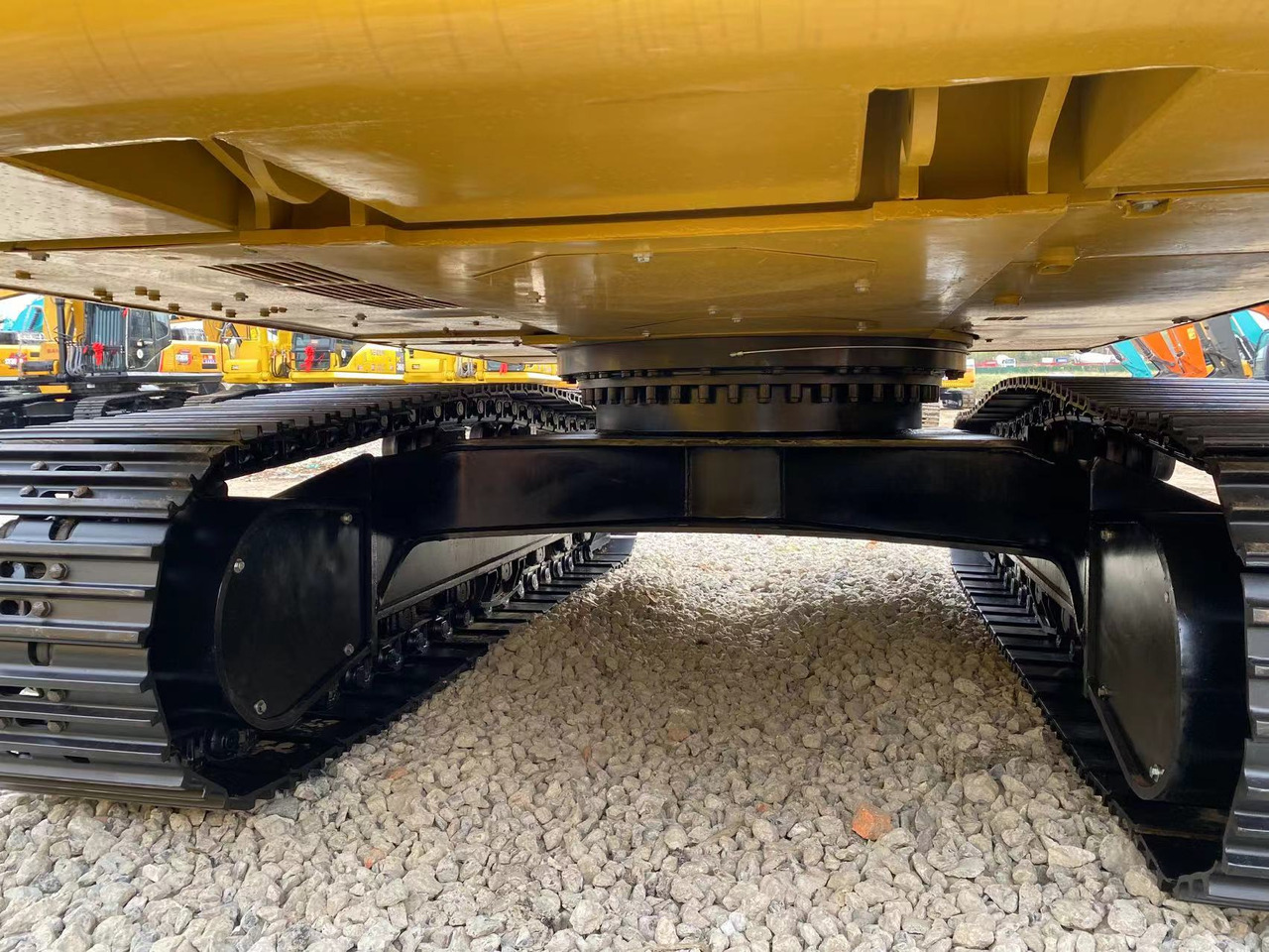 Pelle sur chenille CATERPILLAR 329D: photos 8