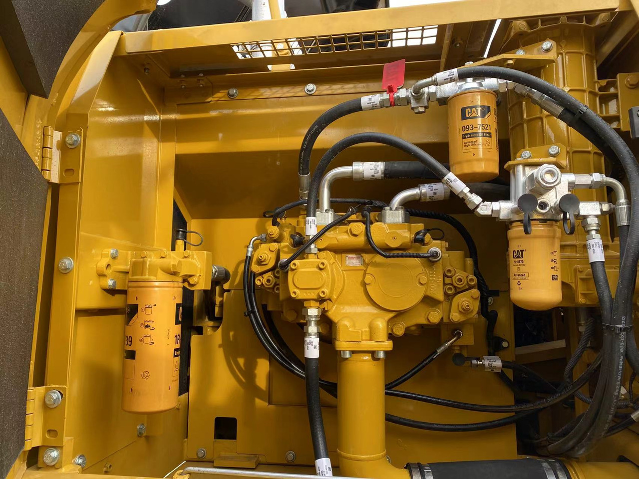 Pelle sur chenille CATERPILLAR 329D: photos 14