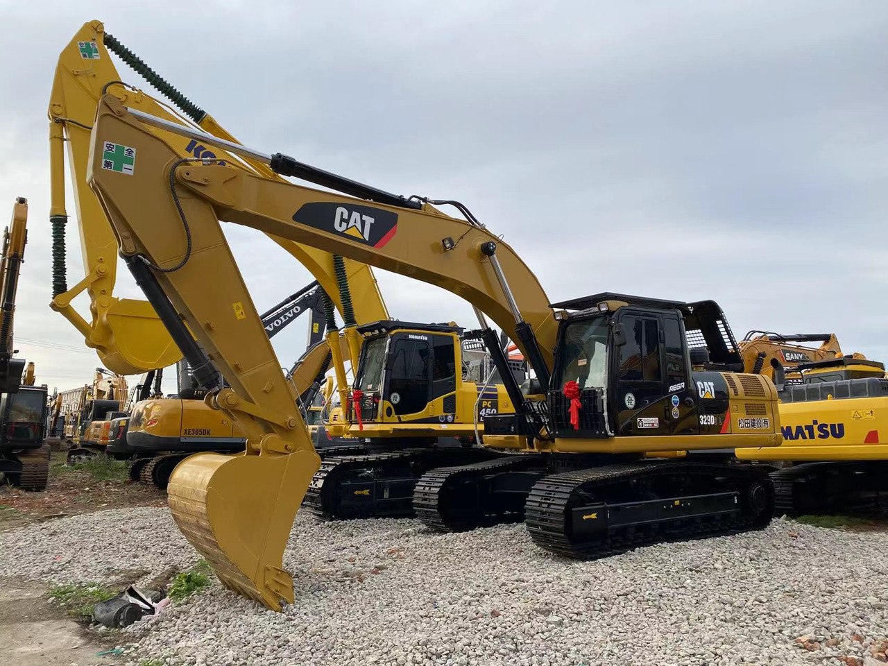 CATERPILLAR 329D2L - Pelle sur chenille: photos 3 CATERPILLAR 329D2L - Pelle sur chenille: photos 3