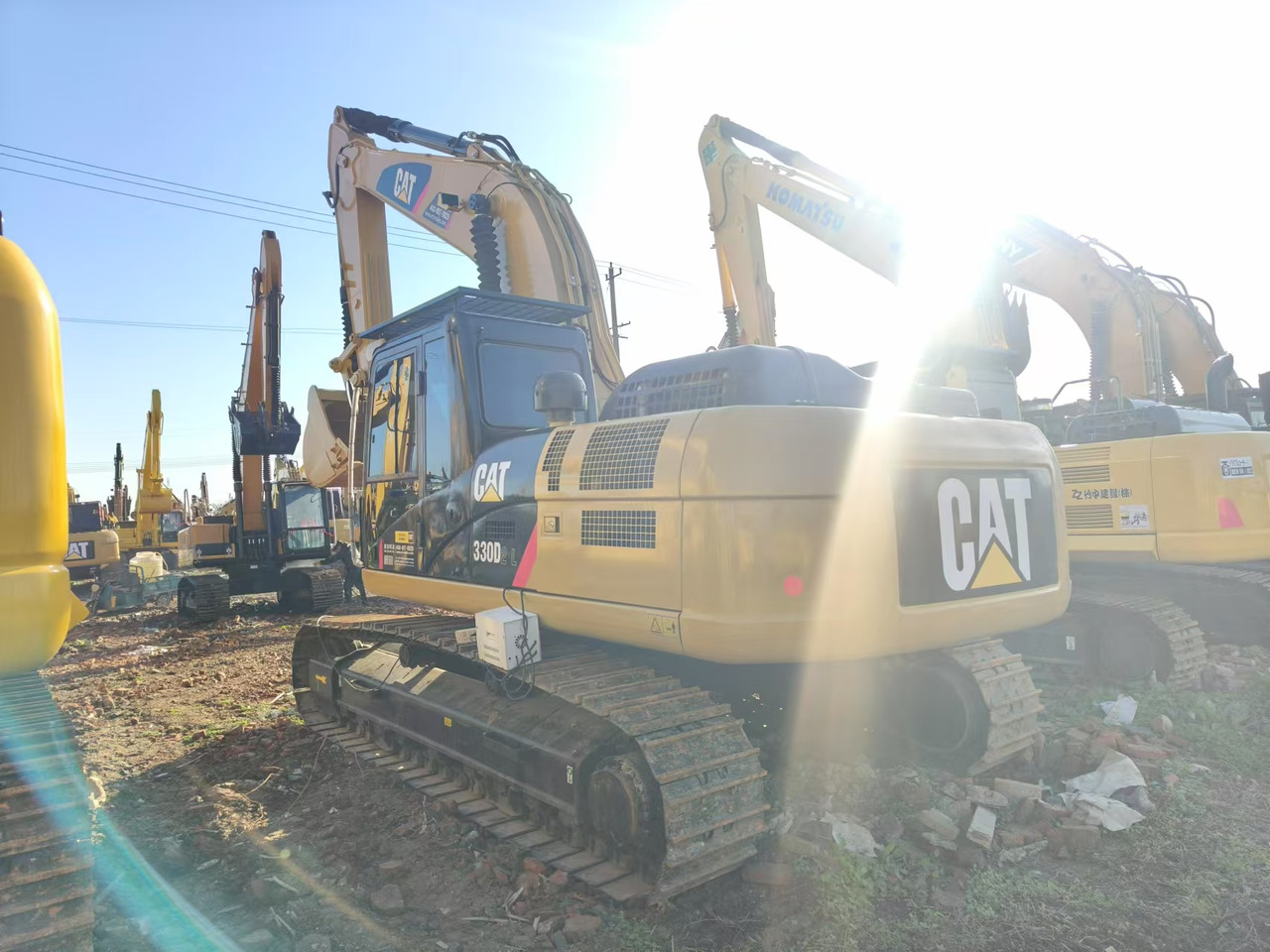 CATERPILLAR 330D2 - Pelle sur chenille: photos 3 CATERPILLAR 330D2 - Pelle sur chenille: photos 3