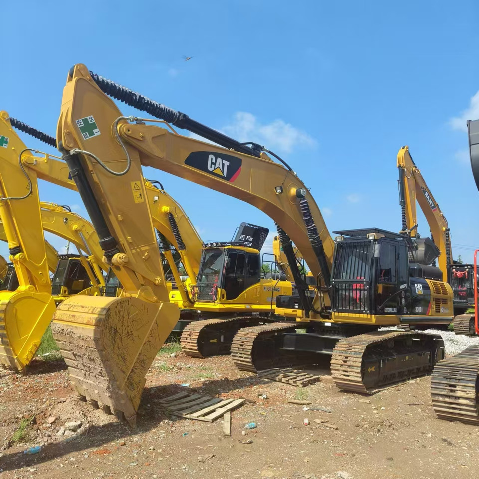 CATERPILLAR 330D2 - Pelle sur chenille: photos 1 CATERPILLAR 330D2 - Pelle sur chenille: photos 1