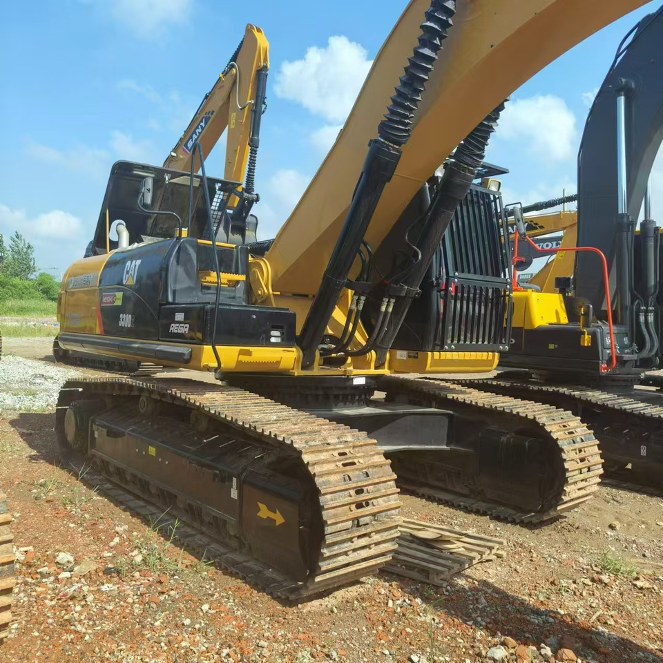 CATERPILLAR 330D2 - Pelle sur chenille: photos 3 CATERPILLAR 330D2 - Pelle sur chenille: photos 3