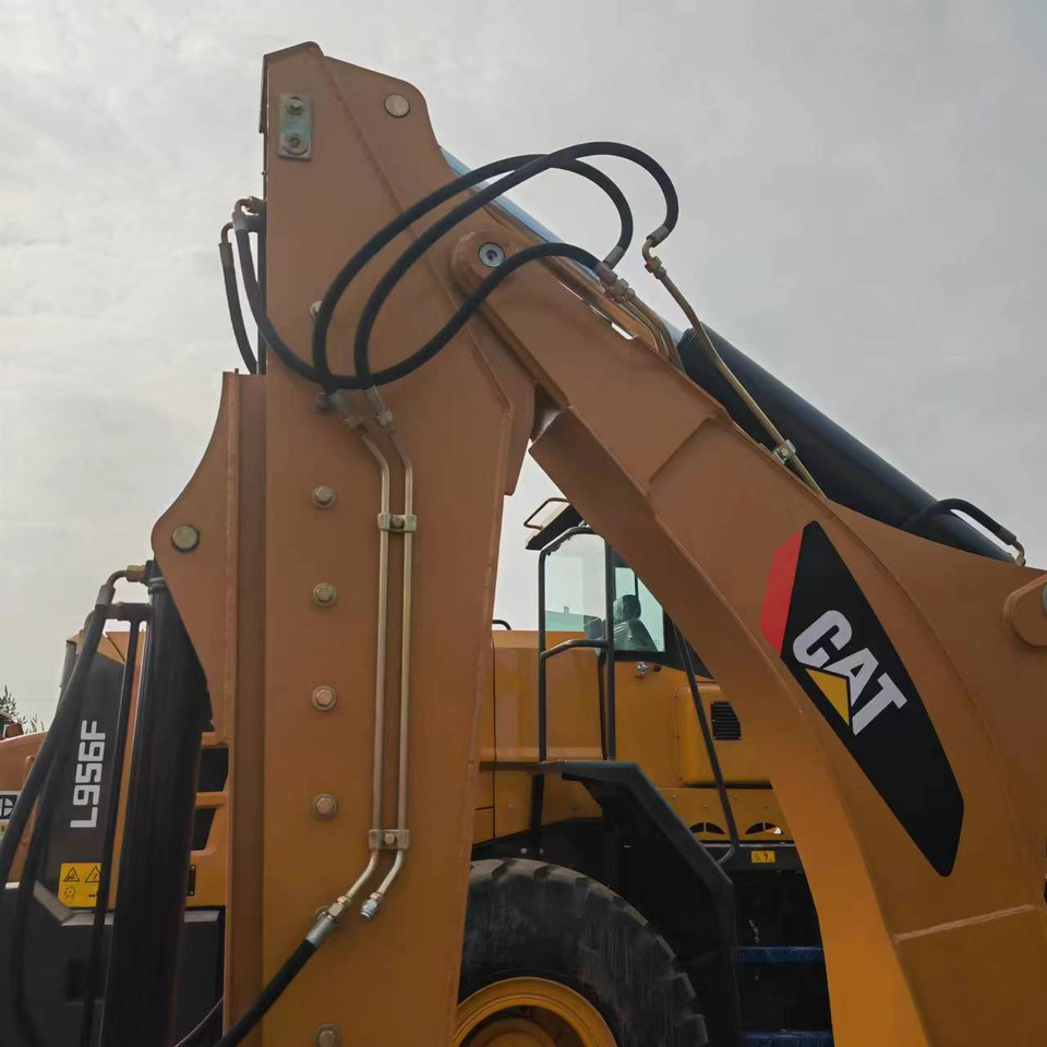 Tractopelle neuf CATERPILLAR 420F: photos 7