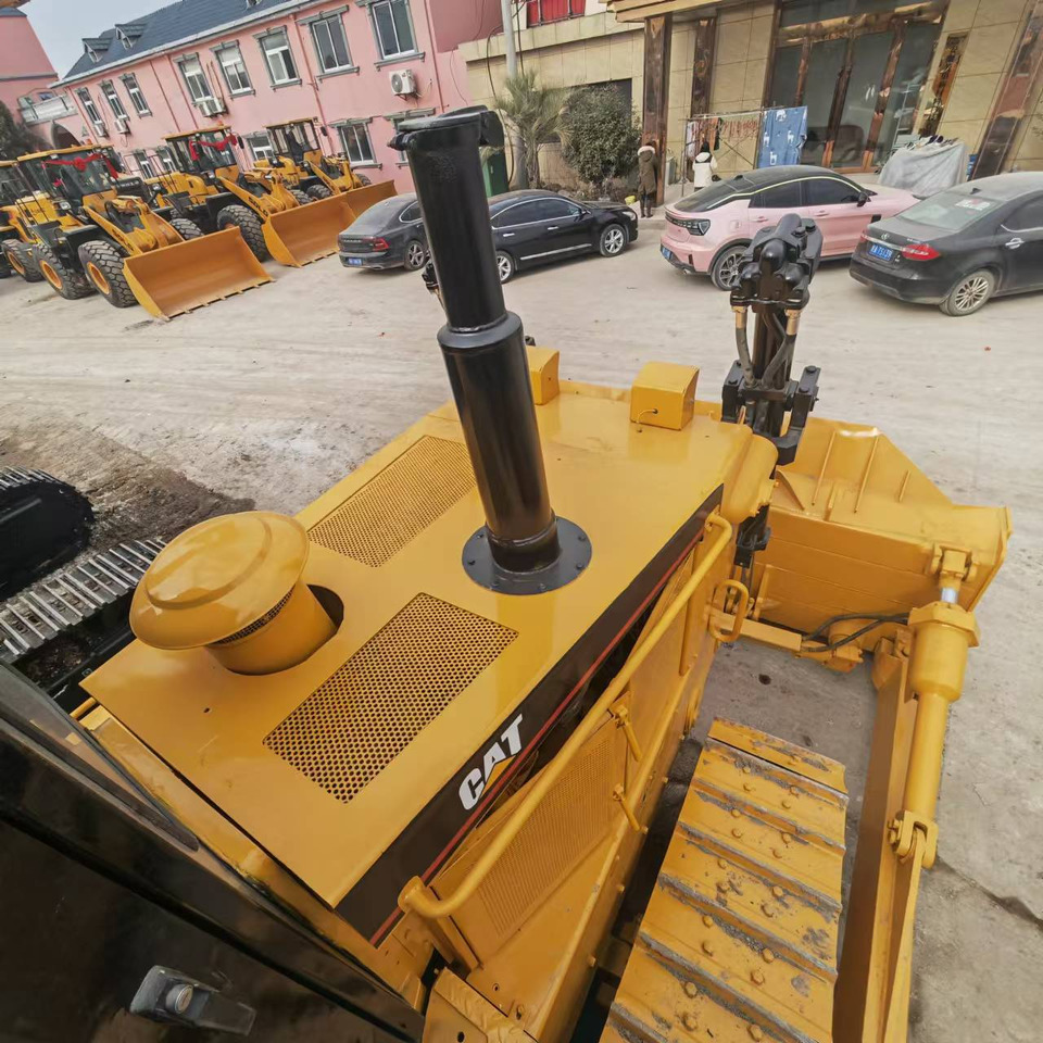 CATERPILLAR D8R - Bulldozer: photos 5 CATERPILLAR D8R - Bulldozer: photos 5
