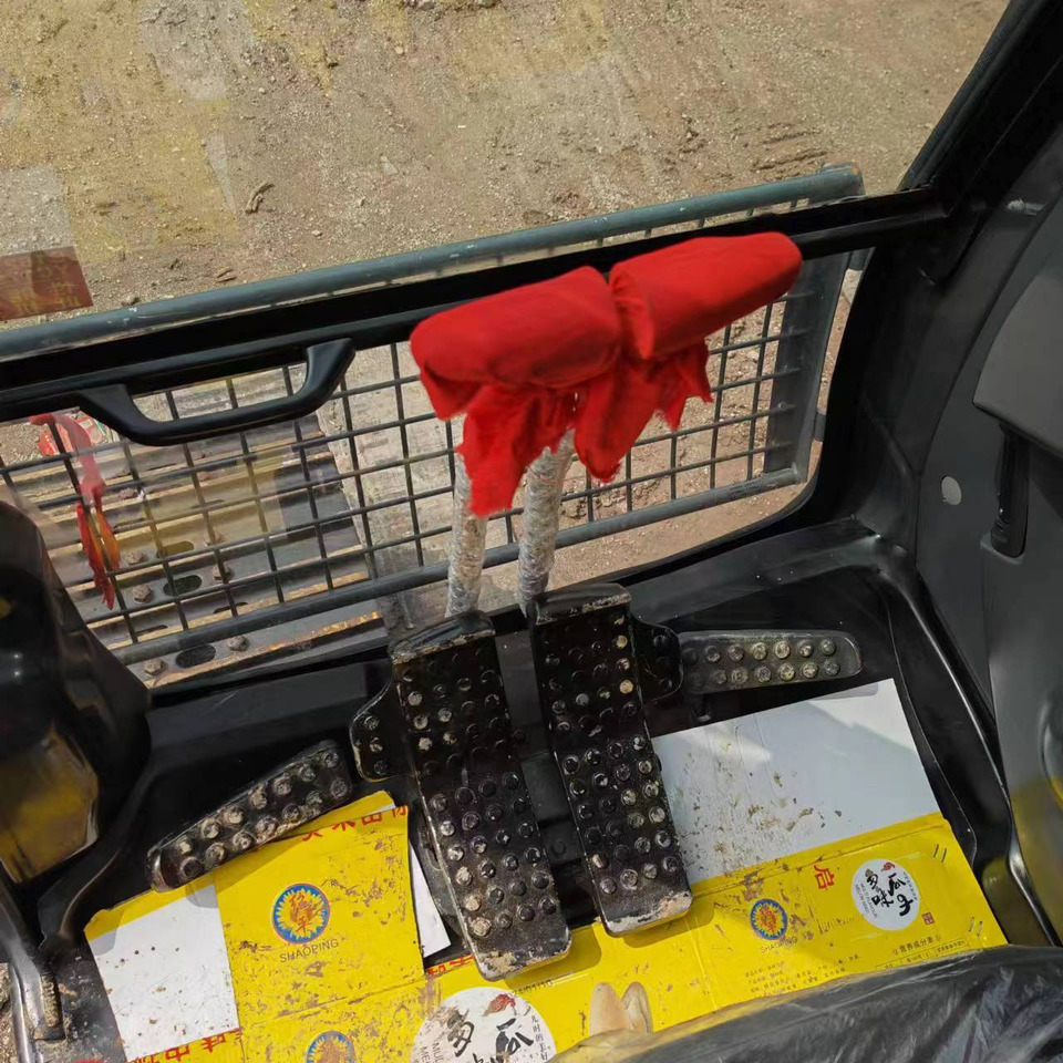 HITACHI ZX120 - Mini pelle: photos 5 HITACHI ZX120 - Mini pelle: photos 5