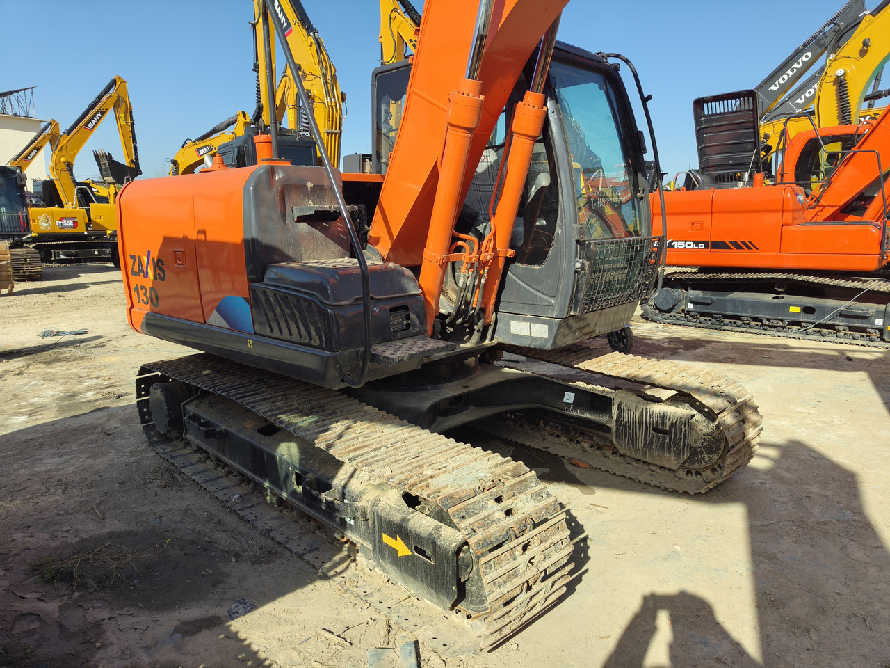 Pelle sur chenille HITACHI ZX130H-5A: photos 12