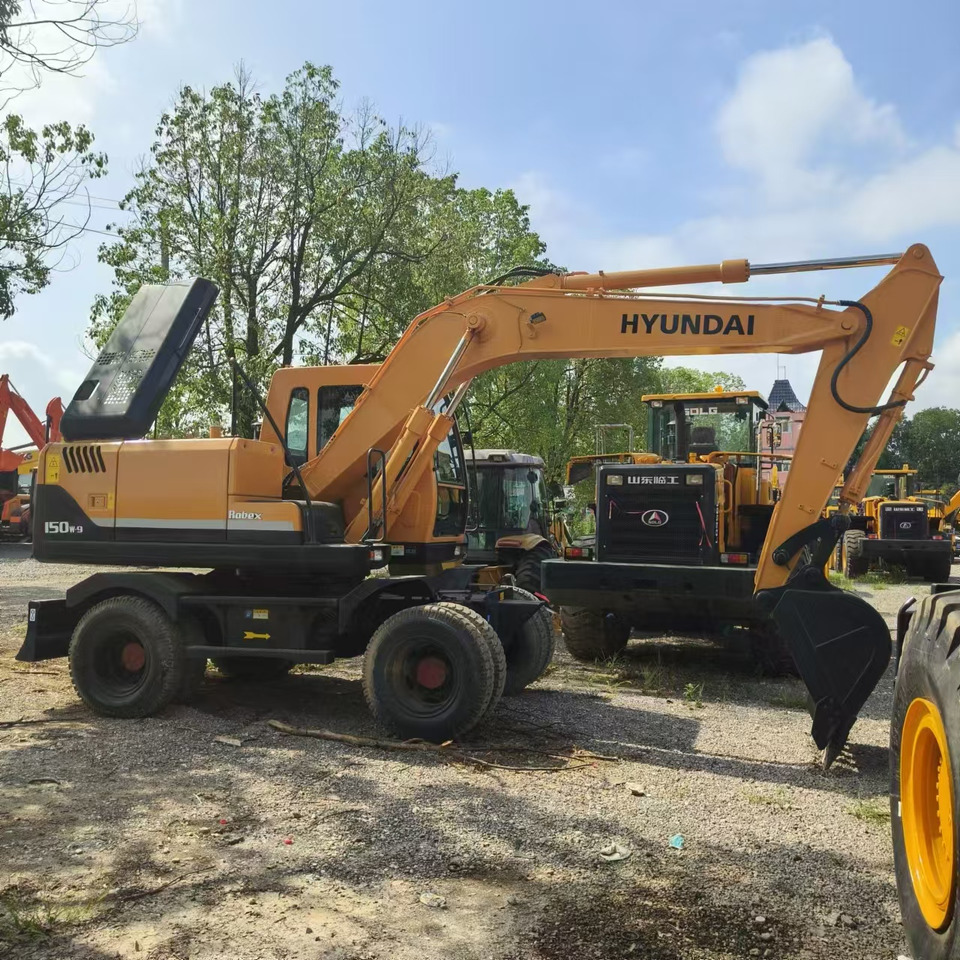 Hyundai R150W-7 - Pelle sur pneus: photos 1 Hyundai R150W-7 - Pelle sur pneus: photos 1