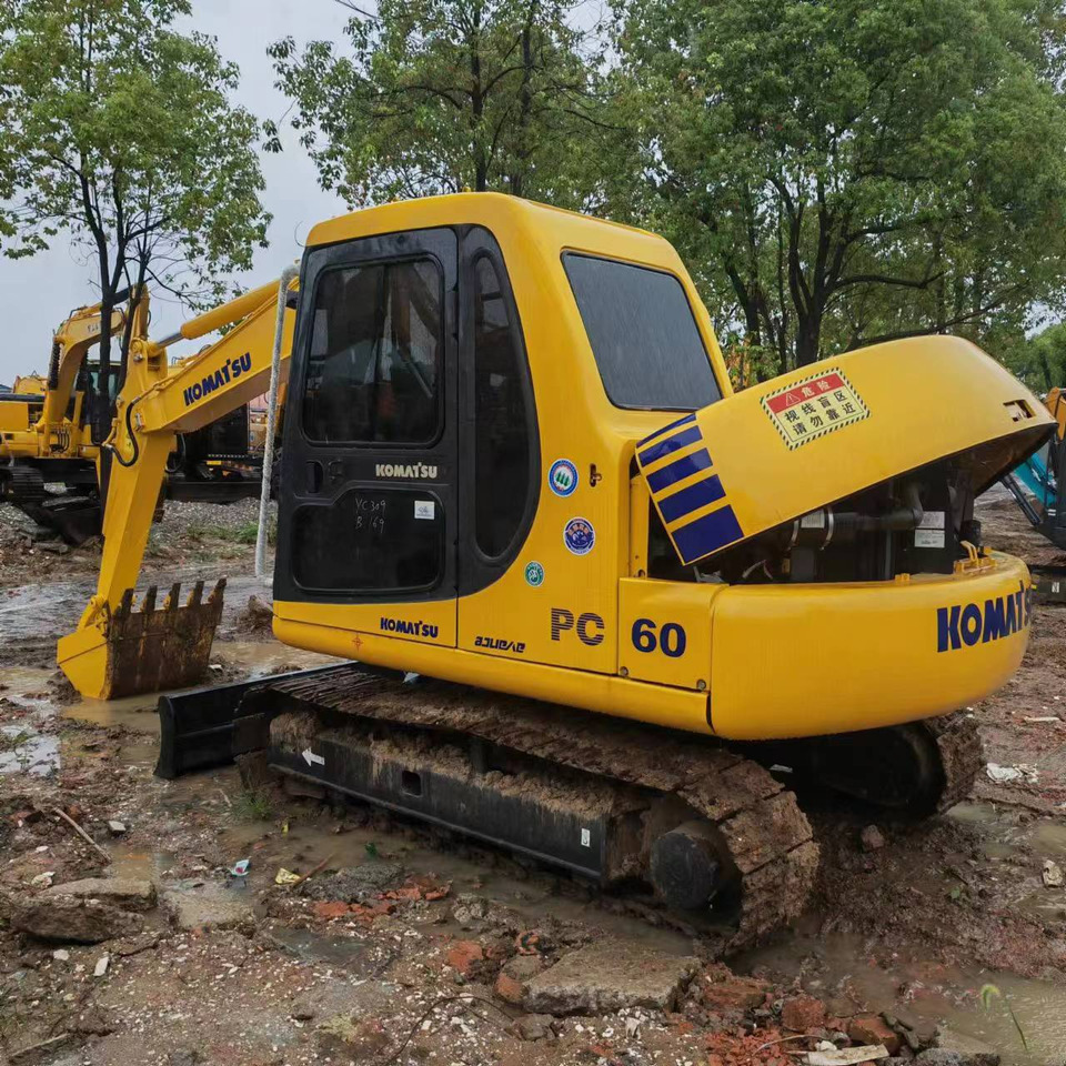 KOMATSU PC60-7 - Pelle sur chenille: photos 5 KOMATSU PC60-7 - Pelle sur chenille: photos 5