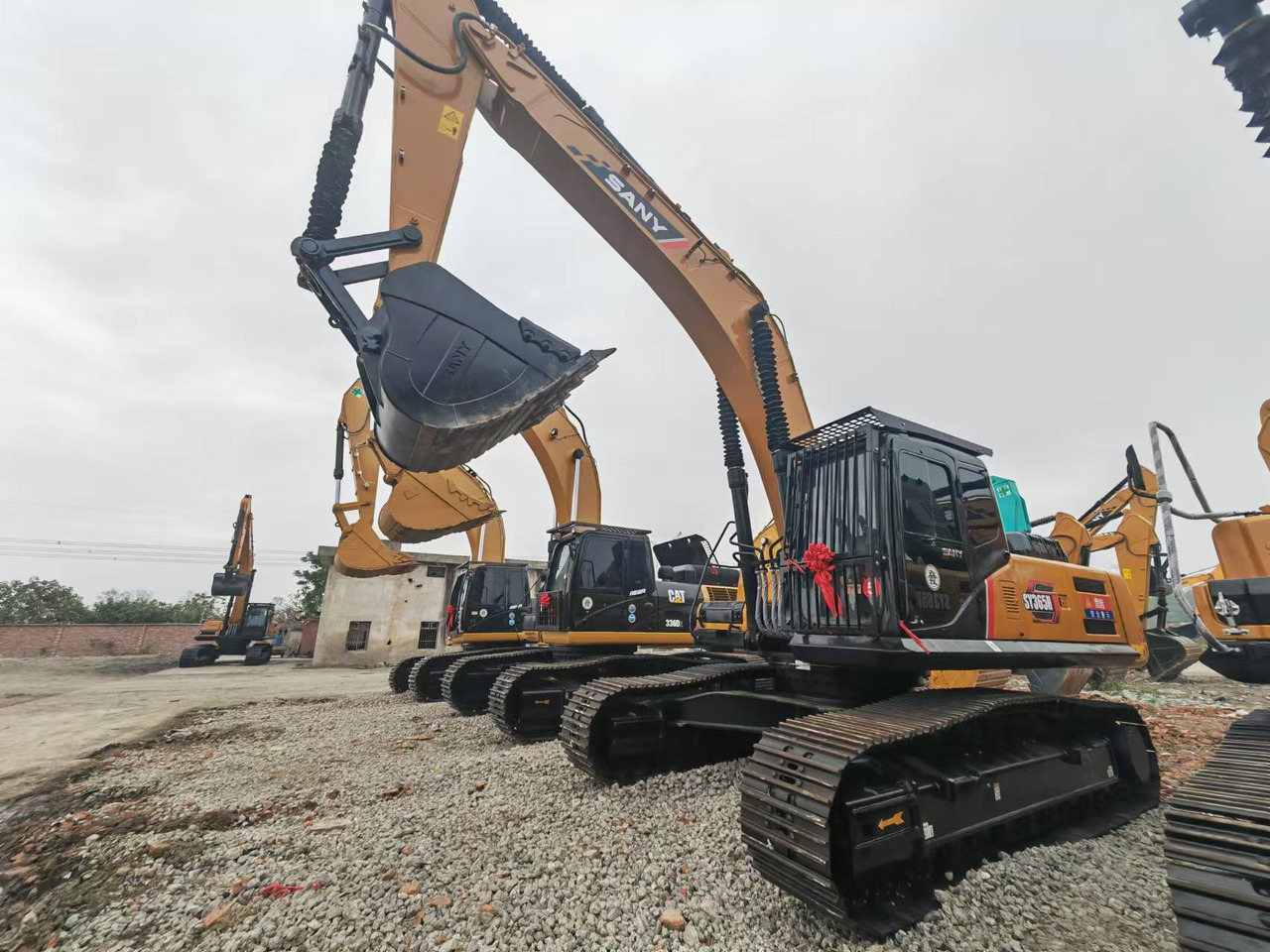 SANY SY365H - Pelle sur chenille: photos 2 SANY SY365H - Pelle sur chenille: photos 2