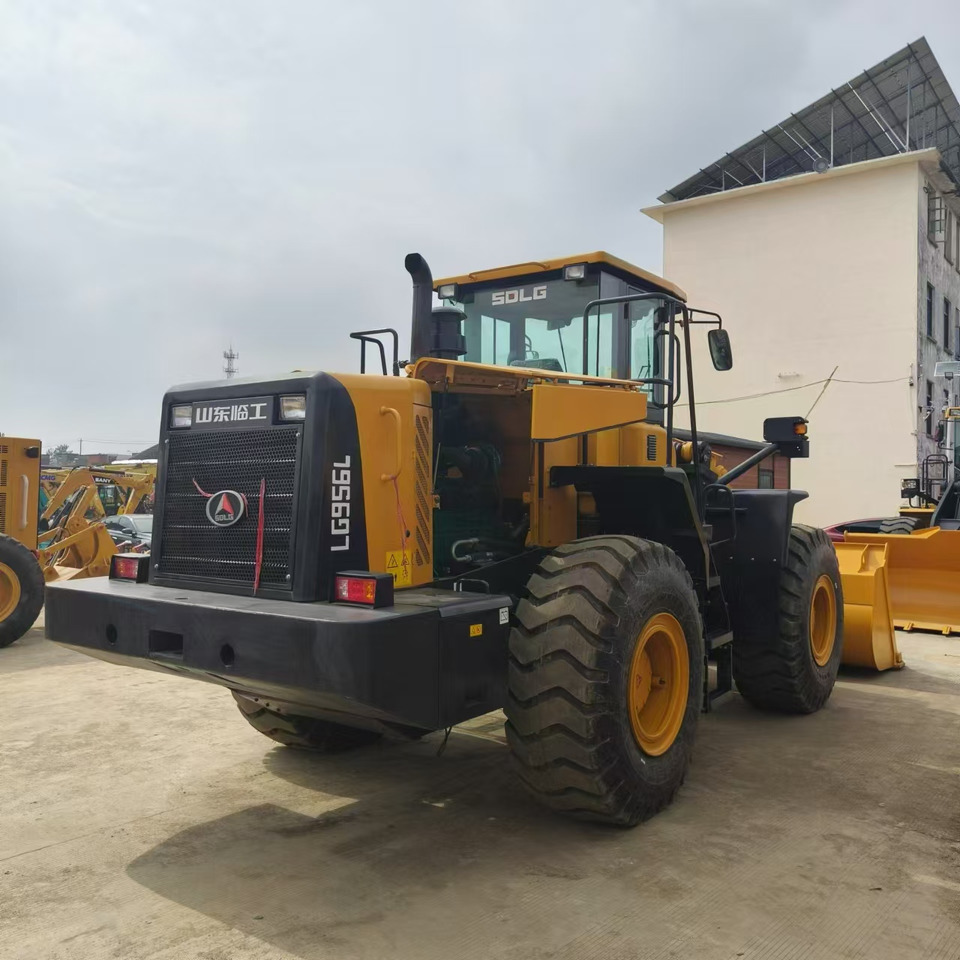 SDLG L956F - Chargeuse sur pneus: photos 3 SDLG L956F - Chargeuse sur pneus: photos 3