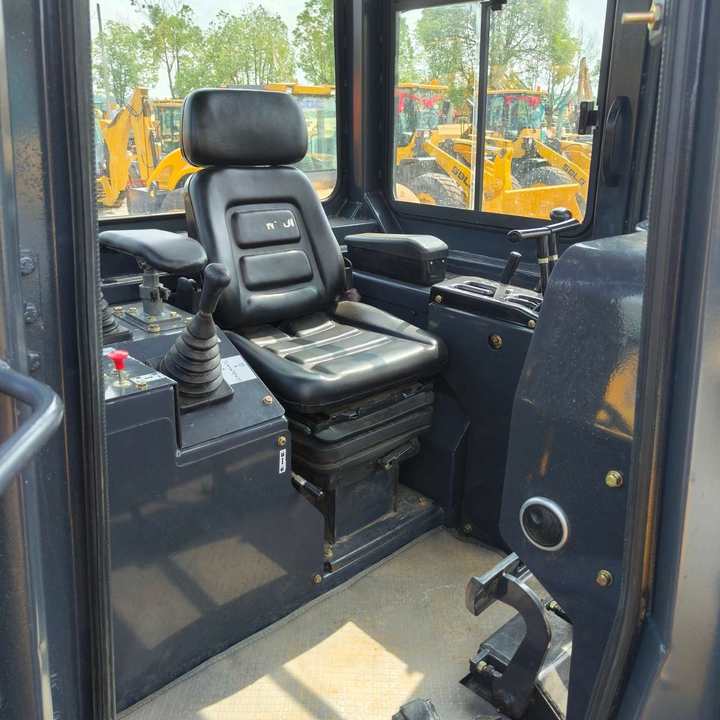 Bulldozer SHANTUI SD22: photos 9 Bulldozer SHANTUI SD22: photos 9