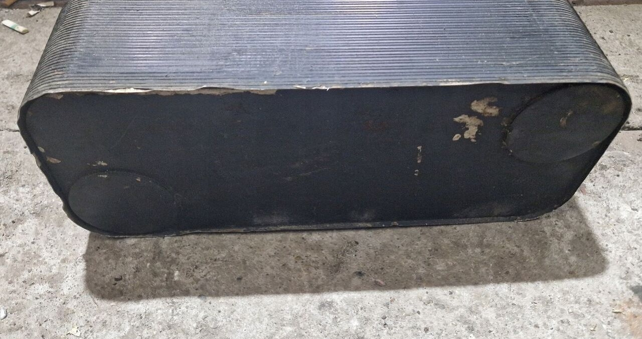 06250330600 Volvo - Radiateur d'huile pour Camion: photos 3 06250330600 Volvo - Radiateur d'huile pour Camion: photos 3