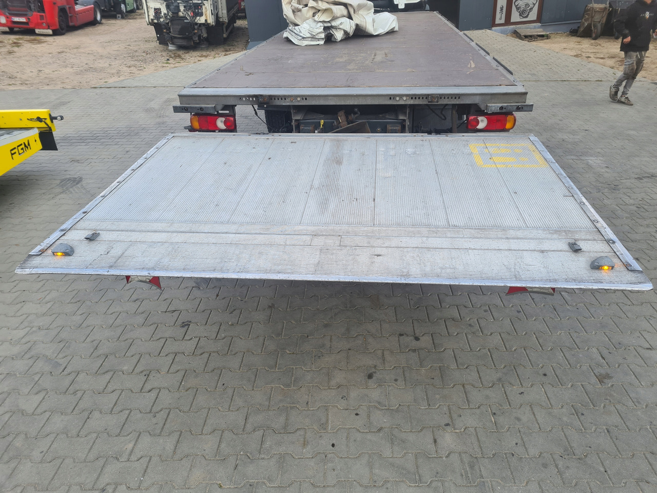 Dhollandia WINDA ZAŁADOWCZA DHOLLANDIA 1500KG - Frame/ Châssis pour Camion: photos 3 Dhollandia WINDA ZAŁADOWCZA DHOLLANDIA 1500KG - Frame/ Châssis pour Camion: photos 3