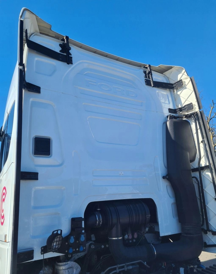 KOMPLETNA FORD F-MAX 500 TRUCKS - Cabine: photos 4 KOMPLETNA FORD F-MAX 500 TRUCKS - Cabine: photos 4
