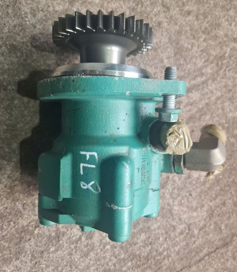 POMPA WSPOMAGANIA VOLVO FL D8K RENAULT GAMA D E6 21737267 - Pompe de support pour Camion: photos 2 POMPA WSPOMAGANIA VOLVO FL D8K RENAULT GAMA D E6 21737267 - Pompe de support pour Camion: photos 2