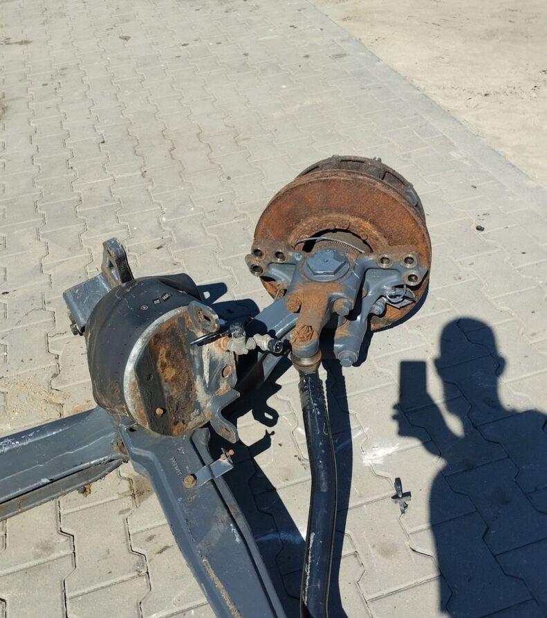 RENAULT BELKA PRZÓD OŚ LOW DECK RENAULT MAGNUM PREMIUM DXI - Essieu et pièces pour Camion: photos 4 RENAULT BELKA PRZÓD OŚ LOW DECK RENAULT MAGNUM PREMIUM DXI - Essieu et pièces pour Camion: photos 4