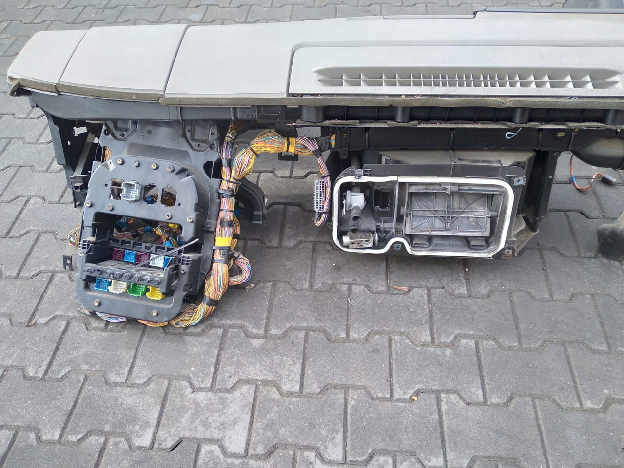 RENAULT KONSOLA DESKA ROZDZIELCZA PRZEKŁADKA ANGLIKA RENAULT LANDER KERAX MIDLUM - Panel de instrumentos pour Camion: photos 5 RENAULT KONSOLA DESKA ROZDZIELCZA PRZEKŁADKA ANGLIKA RENAULT LANDER KERAX MIDLUM - Panel de instrumentos pour Camion: photos 5