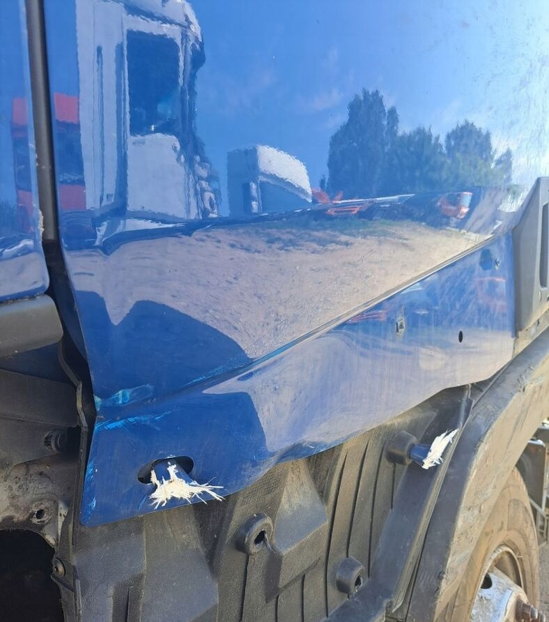 Renault GAMA T K C RANGE - Portière et pièces pour Camion: photos 5 Renault GAMA T K C RANGE - Portière et pièces pour Camion: photos 5