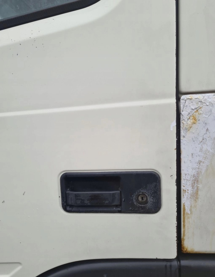 VOLVO DRZWI KOMPLETNE LEWE VOLVO FM 9 12 13 - Portière et pièces: photos 4 VOLVO DRZWI KOMPLETNE LEWE VOLVO FM 9 12 13 - Portière et pièces: photos 4