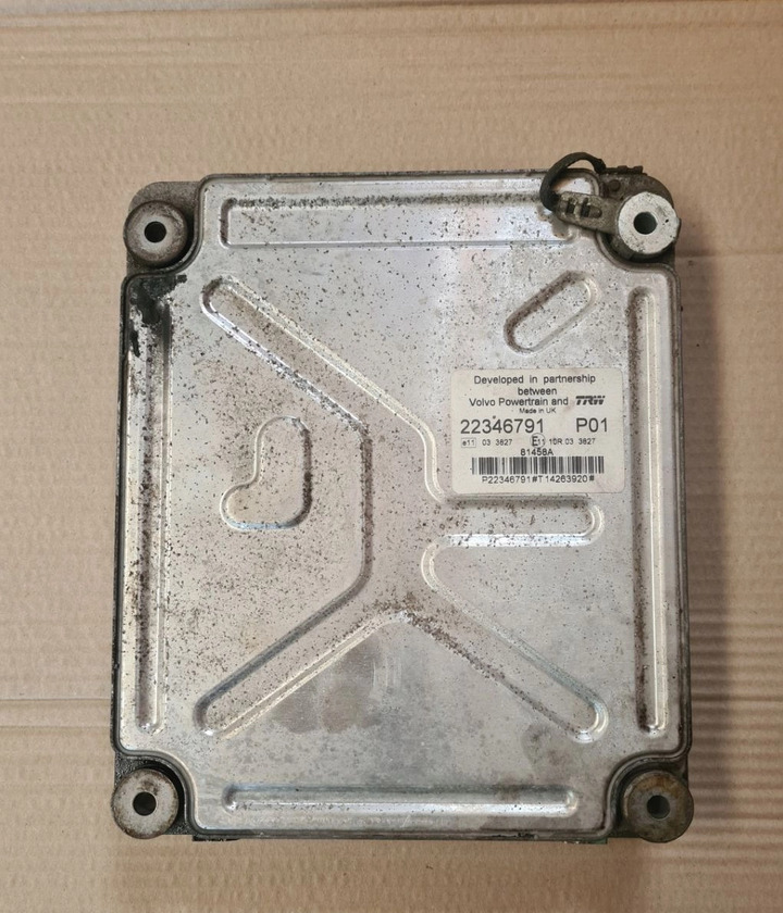 VOLVO KASETA KOMPUTER MODUŁ SILNIKA ECU VOLVO FH 16 D16E EURO 5 22346791 P01 - Bloc de gestion pour Camion: photos 2 VOLVO KASETA KOMPUTER MODUŁ SILNIKA ECU VOLVO FH 16 D16E EURO 5 22346791 P01 - Bloc de gestion pour Camion: photos 2