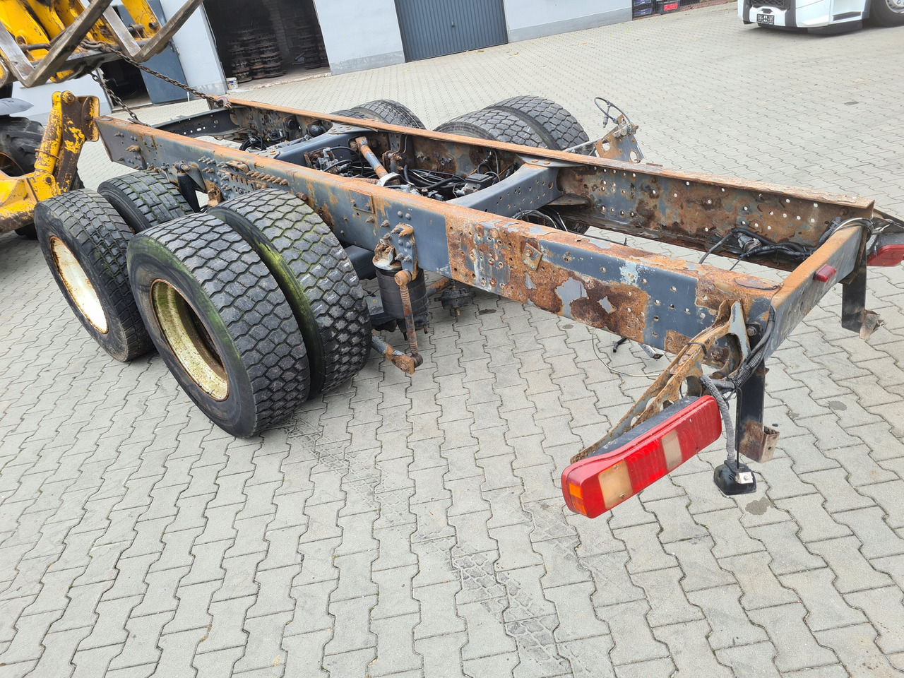 VOLVO WÓZEK DOLLY MOST PIASTY OŚ PODNOSZONA RAMA DO NACZEPY PRZYCZEPY 6x2 - Frame/ Châssis pour Camion: photos 4 VOLVO WÓZEK DOLLY MOST PIASTY OŚ PODNOSZONA RAMA DO NACZEPY PRZYCZEPY 6x2 - Frame/ Châssis pour Camion: photos 4