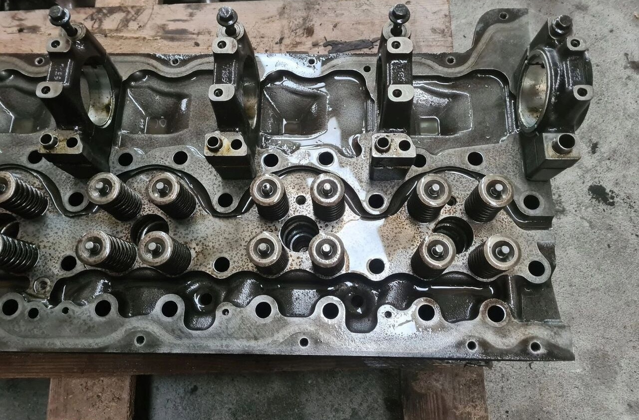 Volvo 20504632 RENAULT MAGNUM DXI 13 FH 13 FM 13 Renault MAGNUM DXI 13 VOLVO FH 13 FM 13 - Culasse pour Camion: photos 4 Volvo 20504632 RENAULT MAGNUM DXI 13 FH 13 FM 13 Renault MAGNUM DXI 13 VOLVO FH 13 FM 13 - Culasse pour Camion: photos 4