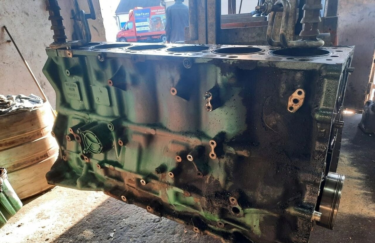 Volvo BLOK A TŁOKI WAŁ KORBOWY FM 9 D11C EUV. Volvo - Moteur pour Camion: photos 2 Volvo BLOK A TŁOKI WAŁ KORBOWY FM 9 D11C EUV. Volvo - Moteur pour Camion: photos 2