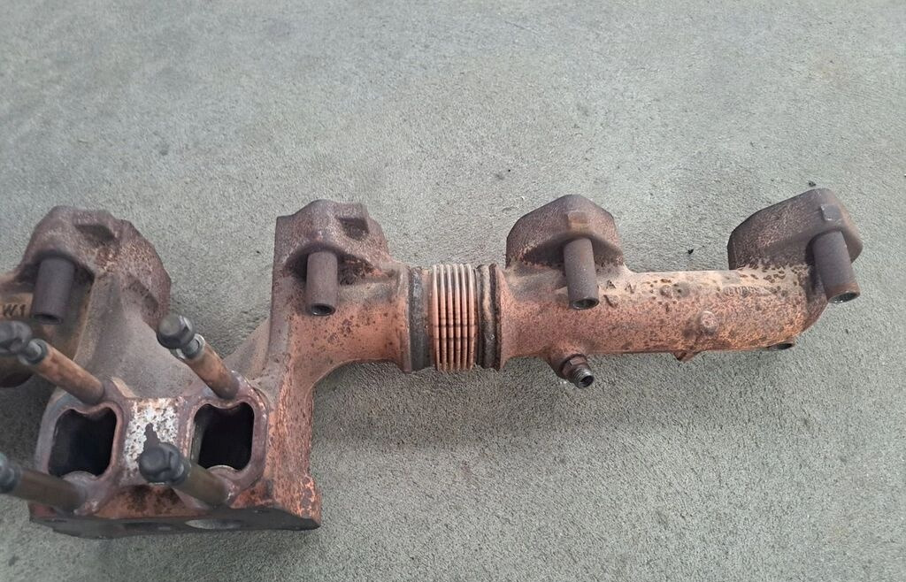 Volvo FH 4 FM 4 FH 5 FM 5 D13K I-SAVE Volvo - Collecteur d'échappement pour Camion: photos 2 Volvo FH 4 FM 4 FH 5 FM 5 D13K I-SAVE Volvo - Collecteur d'échappement pour Camion: photos 2