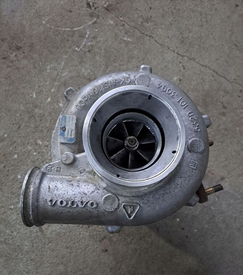 Volvo FM 9 D9 - Turbocompresseur pour Camion: photos 3 Volvo FM 9 D9 - Turbocompresseur pour Camion: photos 3