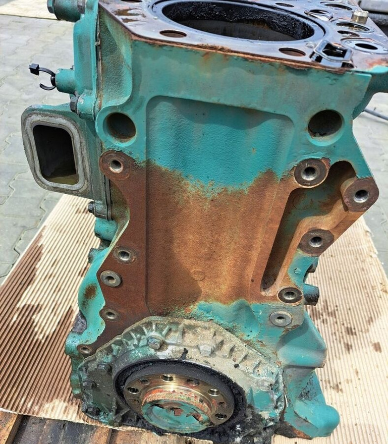 Volvo FM 9 - Bloc-cylindres pour Camion: photos 2 Volvo FM 9 - Bloc-cylindres pour Camion: photos 2