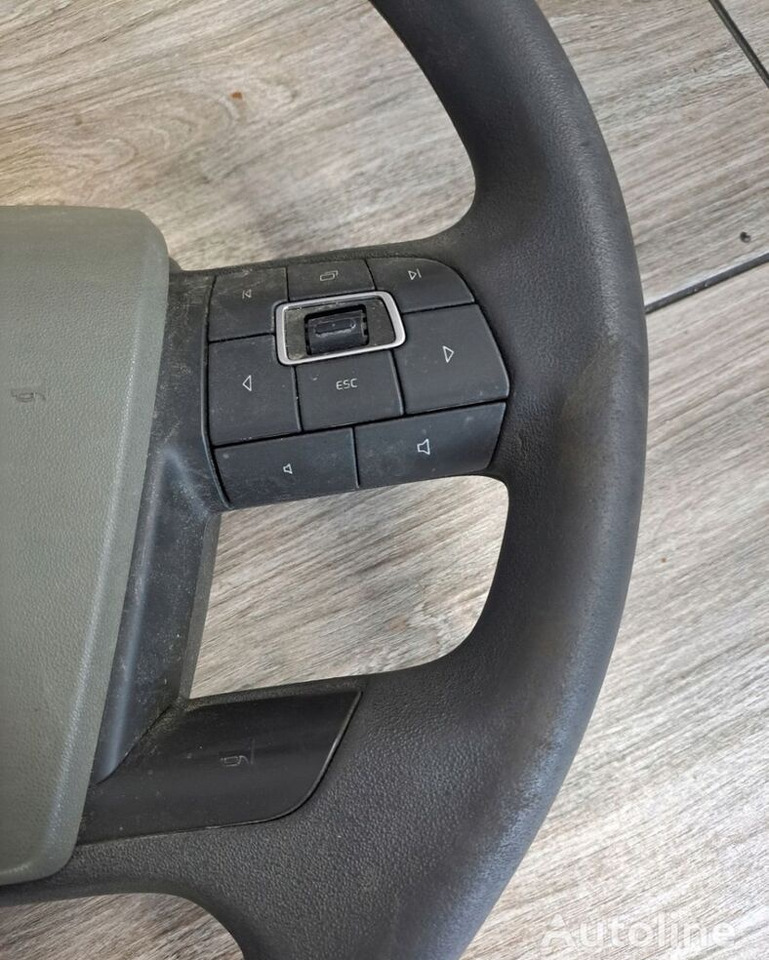 Volvo KIEROWNICA WIELOFUNKCYJNA VOLVO FH 4 FMX - Volant pour Camion: photos 2 Volvo KIEROWNICA WIELOFUNKCYJNA VOLVO FH 4 FMX - Volant pour Camion: photos 2