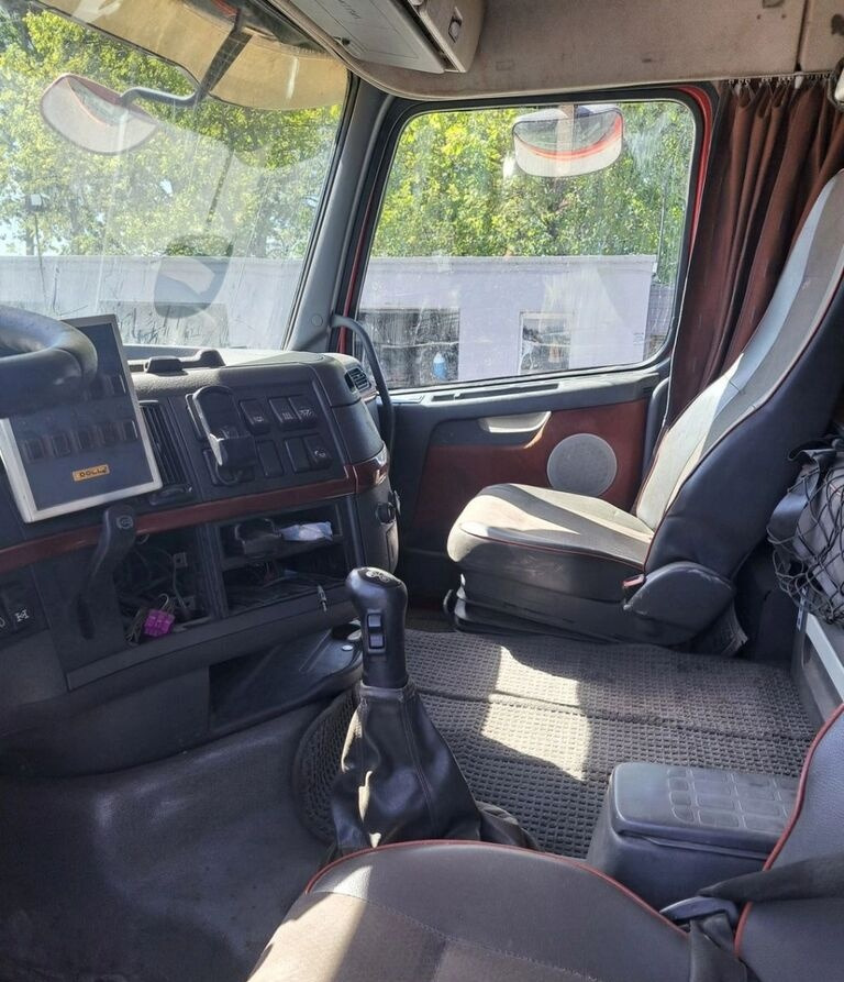Cabine pour Camion Volvo SPRZEDAM KABINĘ FH 16 EURO 5 NISKA. Volvo: photos 9 Cabine pour Camion Volvo SPRZEDAM KABINĘ FH 16 EURO 5 NISKA. Volvo: photos 9