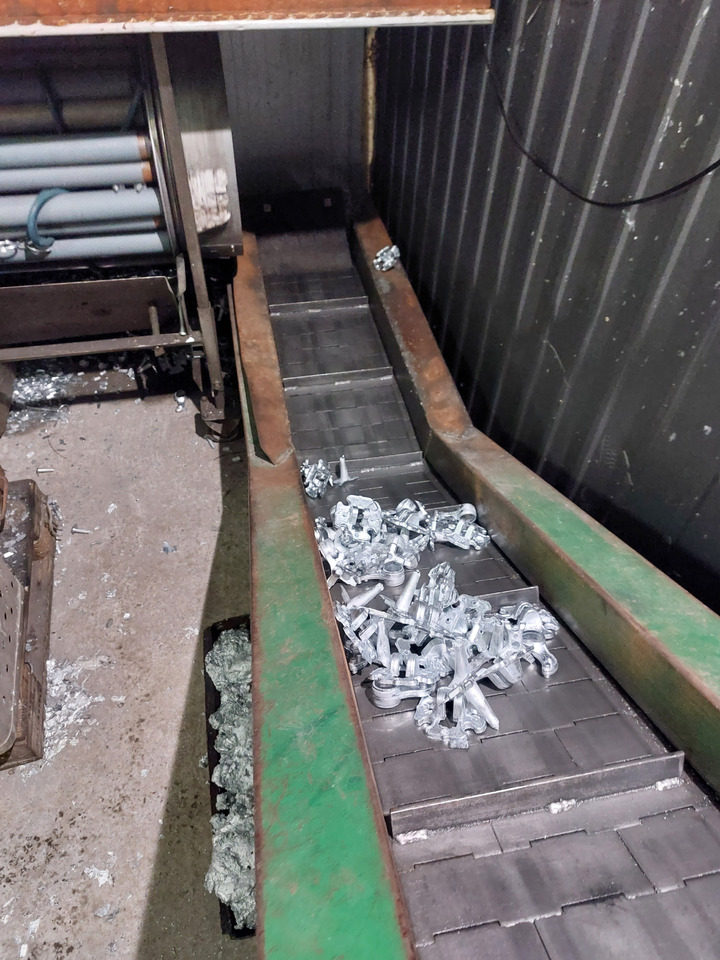 PRODUCER TAIWAN DH-P80 - Machine-outil: photos 2 PRODUCER TAIWAN DH-P80 - Machine-outil: photos 2