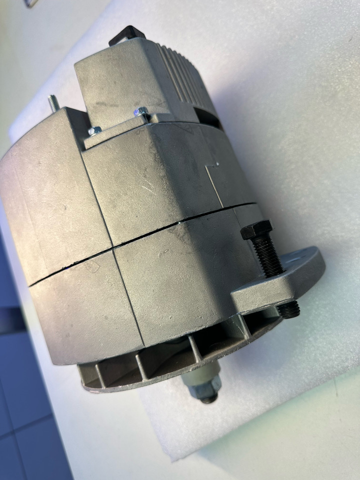 Woda Case combine - Alternateur pour Camion: photos 1 Woda Case combine - Alternateur pour Camion: photos 1