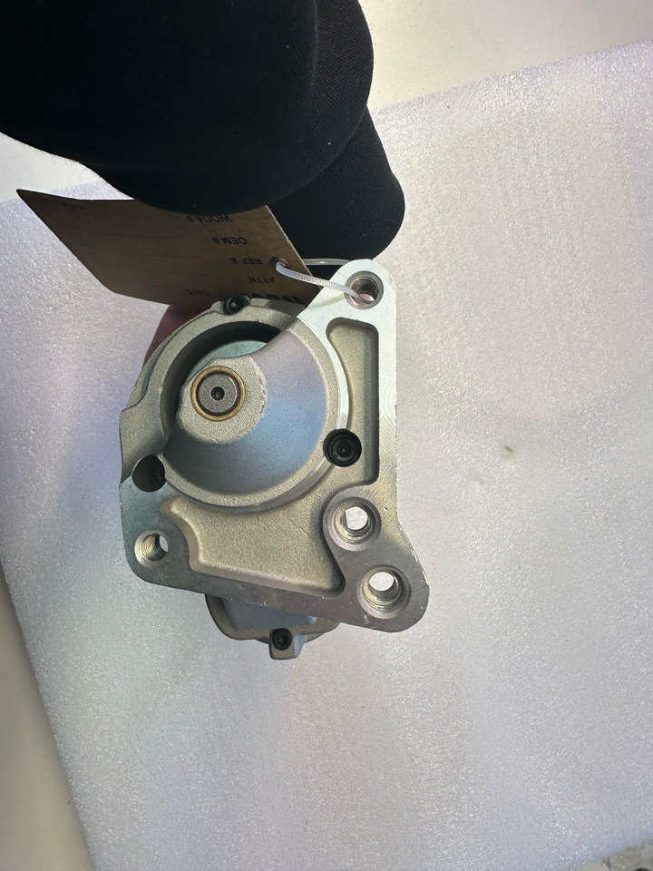 Woda Renault Magane | Kangoo Rapid - Démarreur pour Véhicule utilitaire: photos 5 Woda Renault Magane | Kangoo Rapid - Démarreur pour Véhicule utilitaire: photos 5