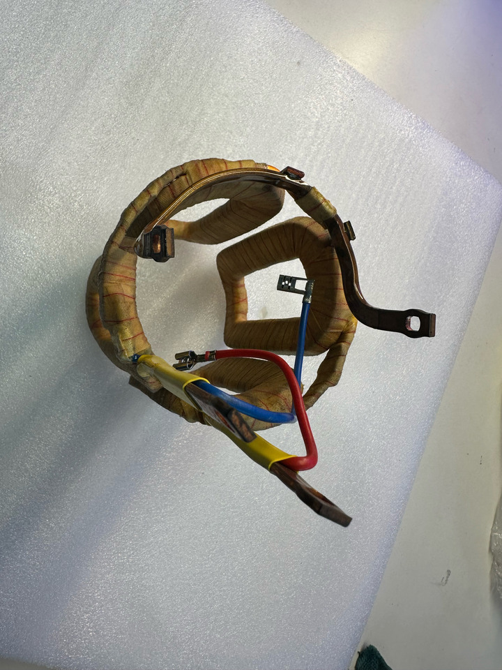 Woda field coil Bosch - Démarreur pour Camion: photos 3 Woda field coil Bosch - Démarreur pour Camion: photos 3