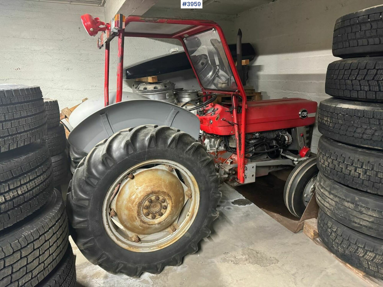 1971 Massey Ferguson 135 - Tracteur agricole: photos 1 1971 Massey Ferguson 135 - Tracteur agricole: photos 1
