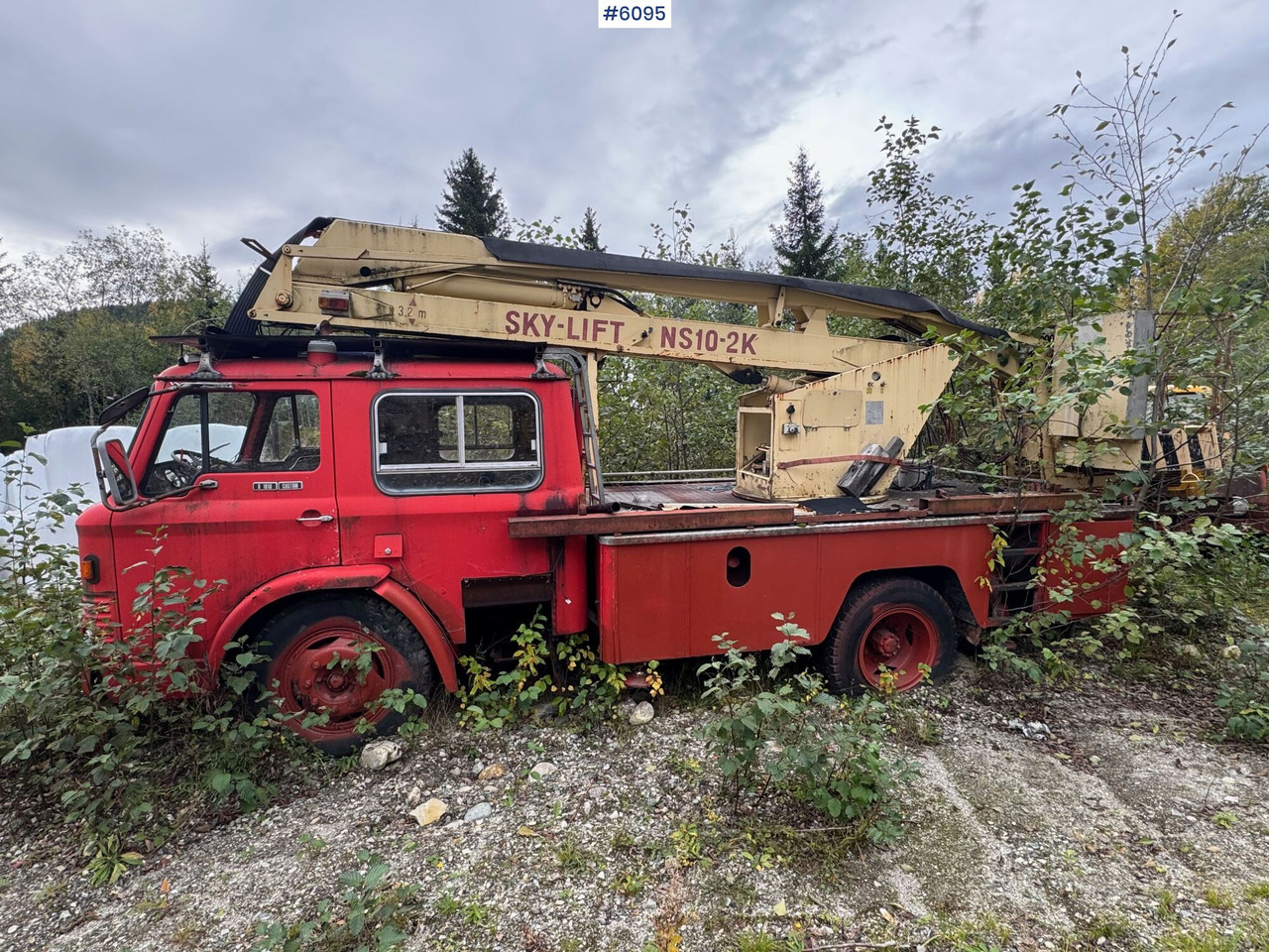 1977 Ford D-serie m/ Sky-Lift NS10-2K bomlift! - Camion avec nacelle: photos 1 1977 Ford D-serie m/ Sky-Lift NS10-2K bomlift! - Camion avec nacelle: photos 1