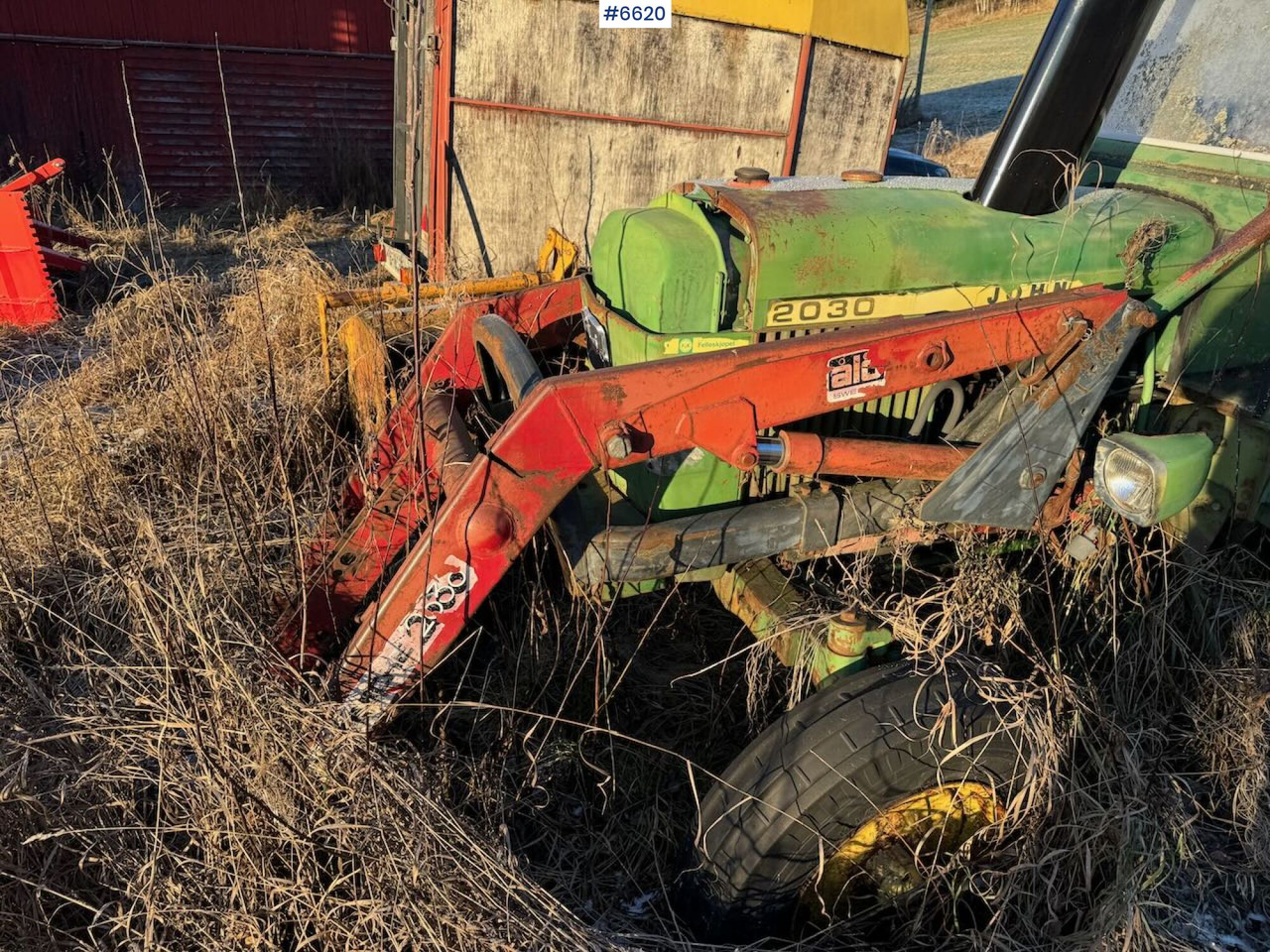 1977 John Deere 2030 w/ front loader. Repair object. en leasing occasion 1977 John Deere 2030 w/ front loader. Repair object.: photos 8