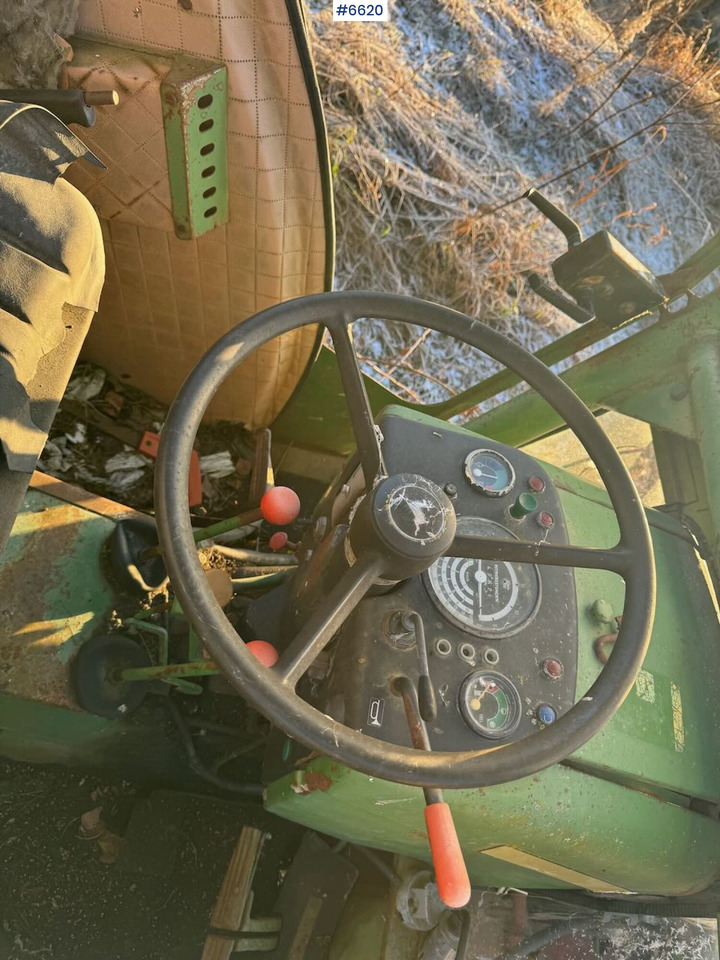 1977 John Deere 2030 w/ front loader. Repair object. en leasing occasion 1977 John Deere 2030 w/ front loader. Repair object.: photos 14