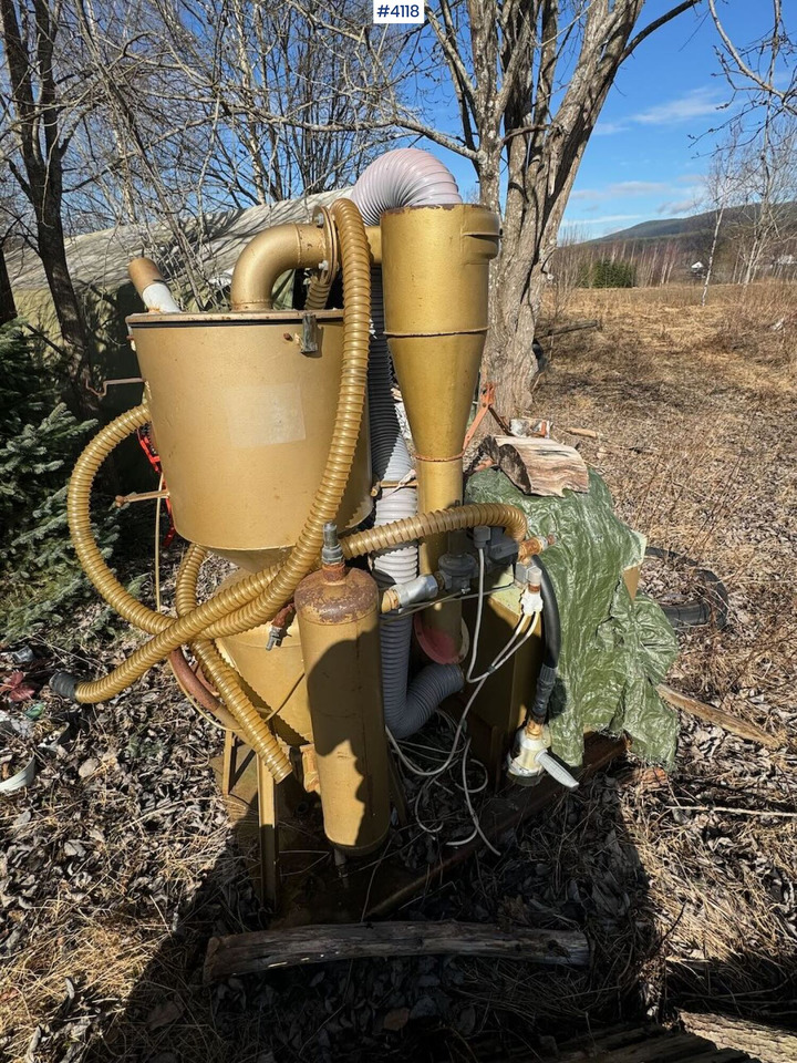 1979 Friedrich Goldmann sandblaster - Équipement de garage: photos 1 1979 Friedrich Goldmann sandblaster - Équipement de garage: photos 1