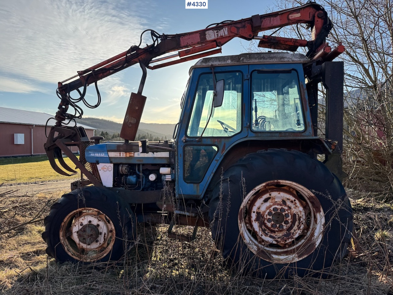 1981 Ford 6610 m/ FMV tømmerkran og tvillinghjul - Tracteur agricole: photos 3 1981 Ford 6610 m/ FMV tømmerkran og tvillinghjul - Tracteur agricole: photos 3
