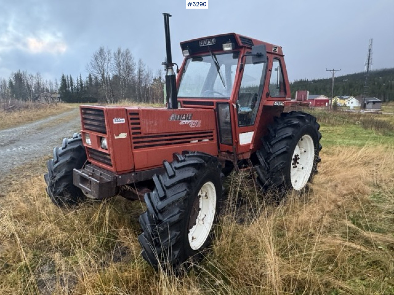 1983 Fiat 980DT 4x4. Repair Object - Tracteur agricole: photos 1 1983 Fiat 980DT 4x4. Repair Object - Tracteur agricole: photos 1