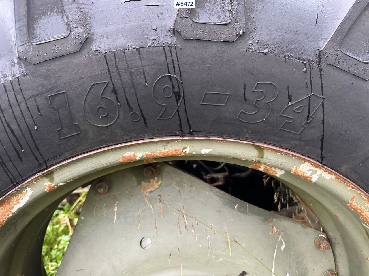 Tracteur agricole 1988 Massey-Ferguson 375 tractor w/ front loader, earthmoving bucket and snow bucket.: photos 19 Tracteur agricole 1988 Massey-Ferguson 375 tractor w/ front loader, earthmoving bucket and snow bucket.: photos 19