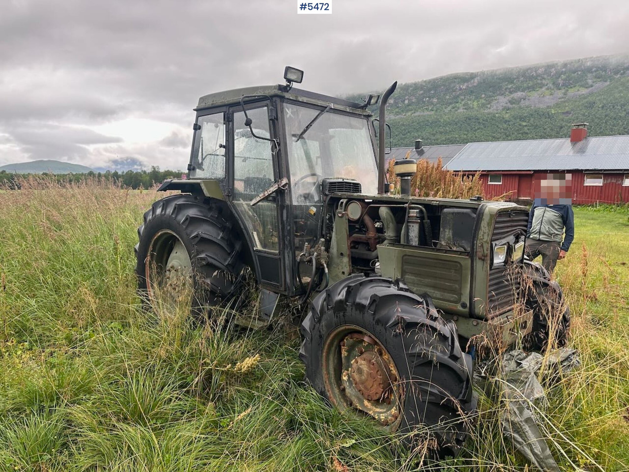 1988 Massey-Ferguson 375 tractor w/ front loader, earthmoving bucket and snow bucket. - Tracteur agricole: photos 3 1988 Massey-Ferguson 375 tractor w/ front loader, earthmoving bucket and snow bucket. - Tracteur agricole: photos 3