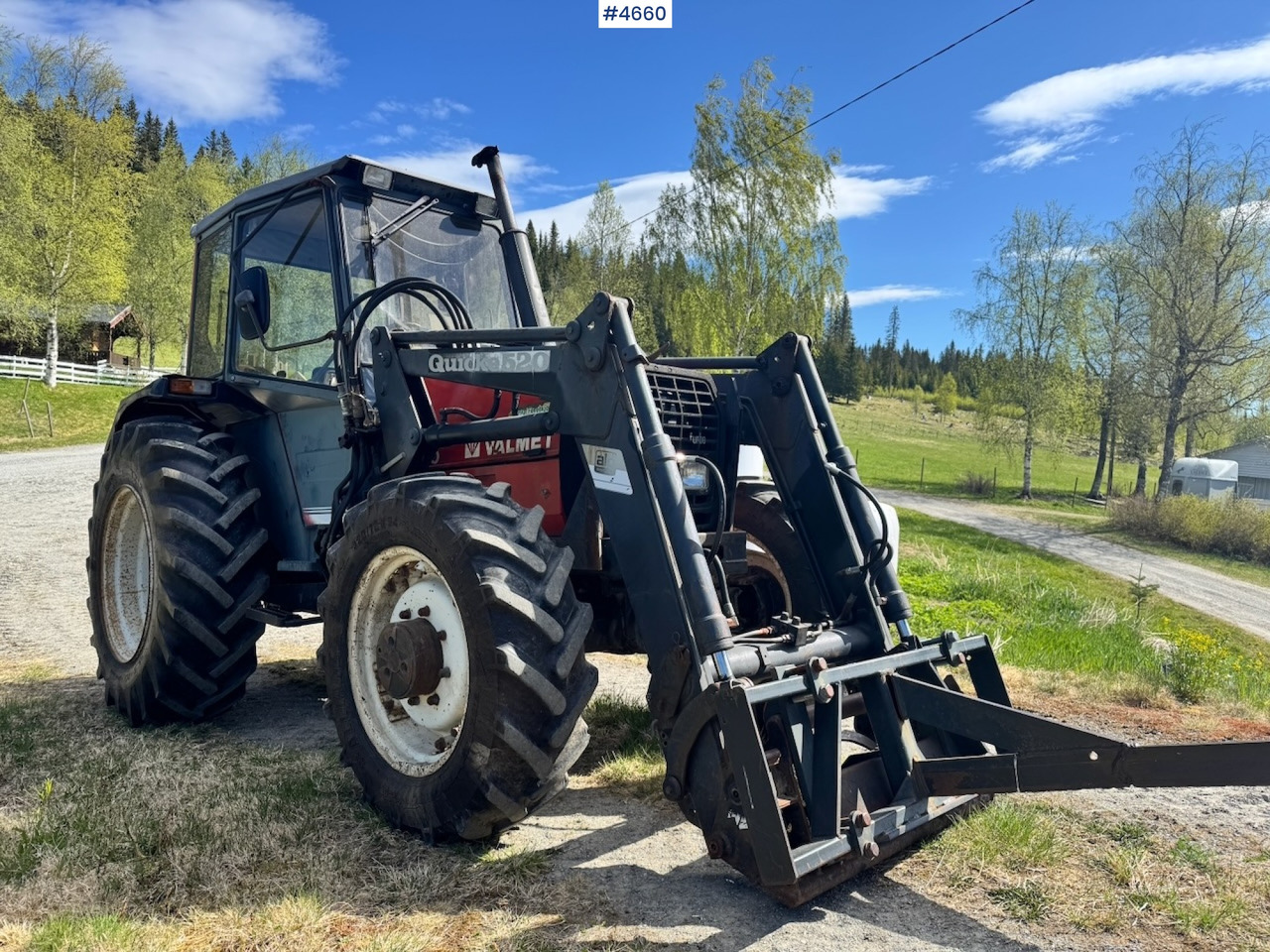 1989 Valmet 455 4x4 w/ Front loader - Tracteur agricole: photos 3 1989 Valmet 455 4x4 w/ Front loader - Tracteur agricole: photos 3