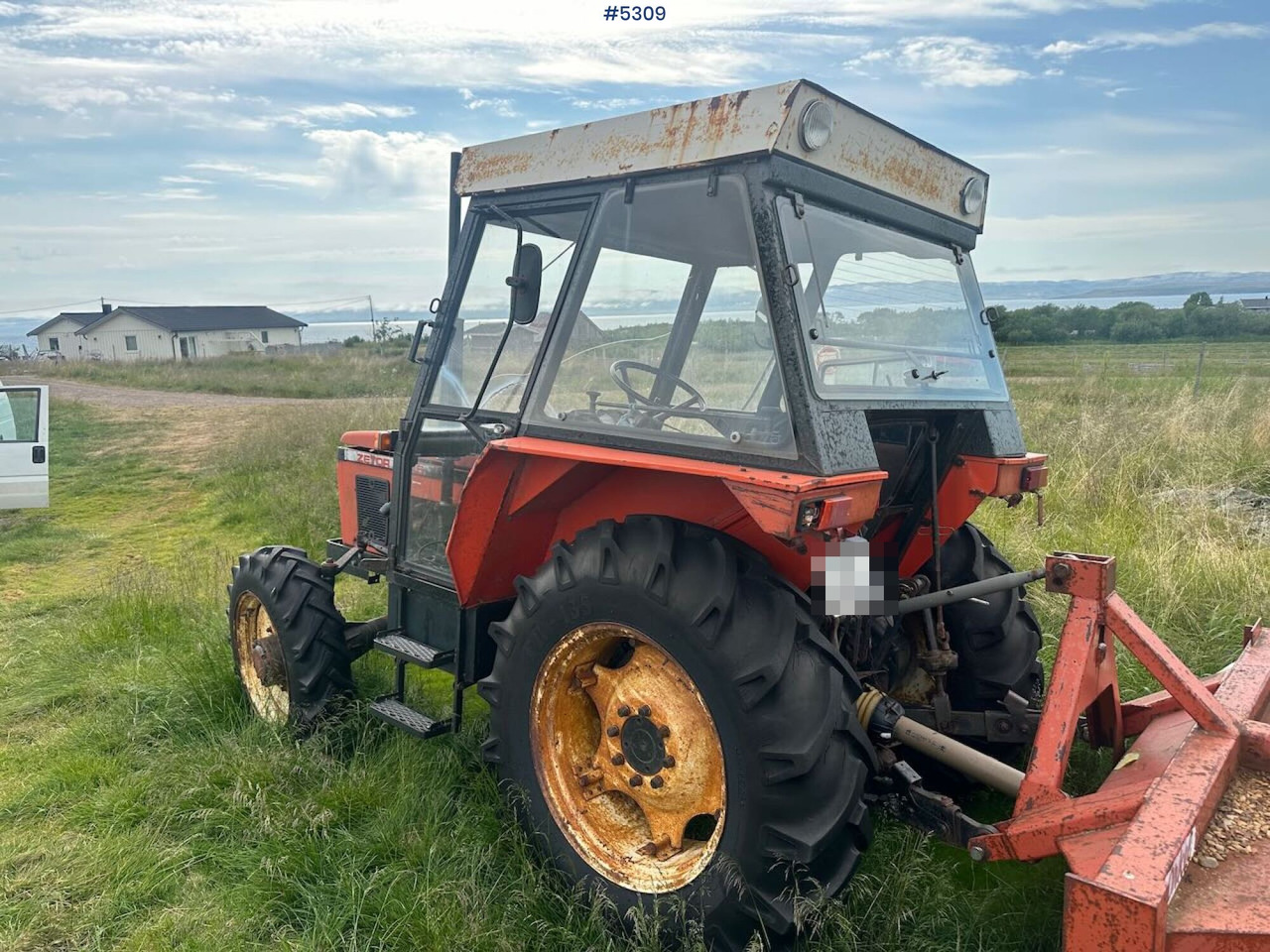 1989 Zetor 5245 tractor w/ snow blower. - Tracteur agricole: photos 4 1989 Zetor 5245 tractor w/ snow blower. - Tracteur agricole: photos 4