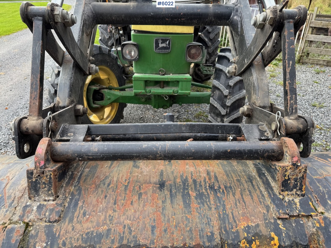 1990 John Deere 1950 Power Synchron w/ front loader. - Tracteur agricole: photos 4 1990 John Deere 1950 Power Synchron w/ front loader. - Tracteur agricole: photos 4