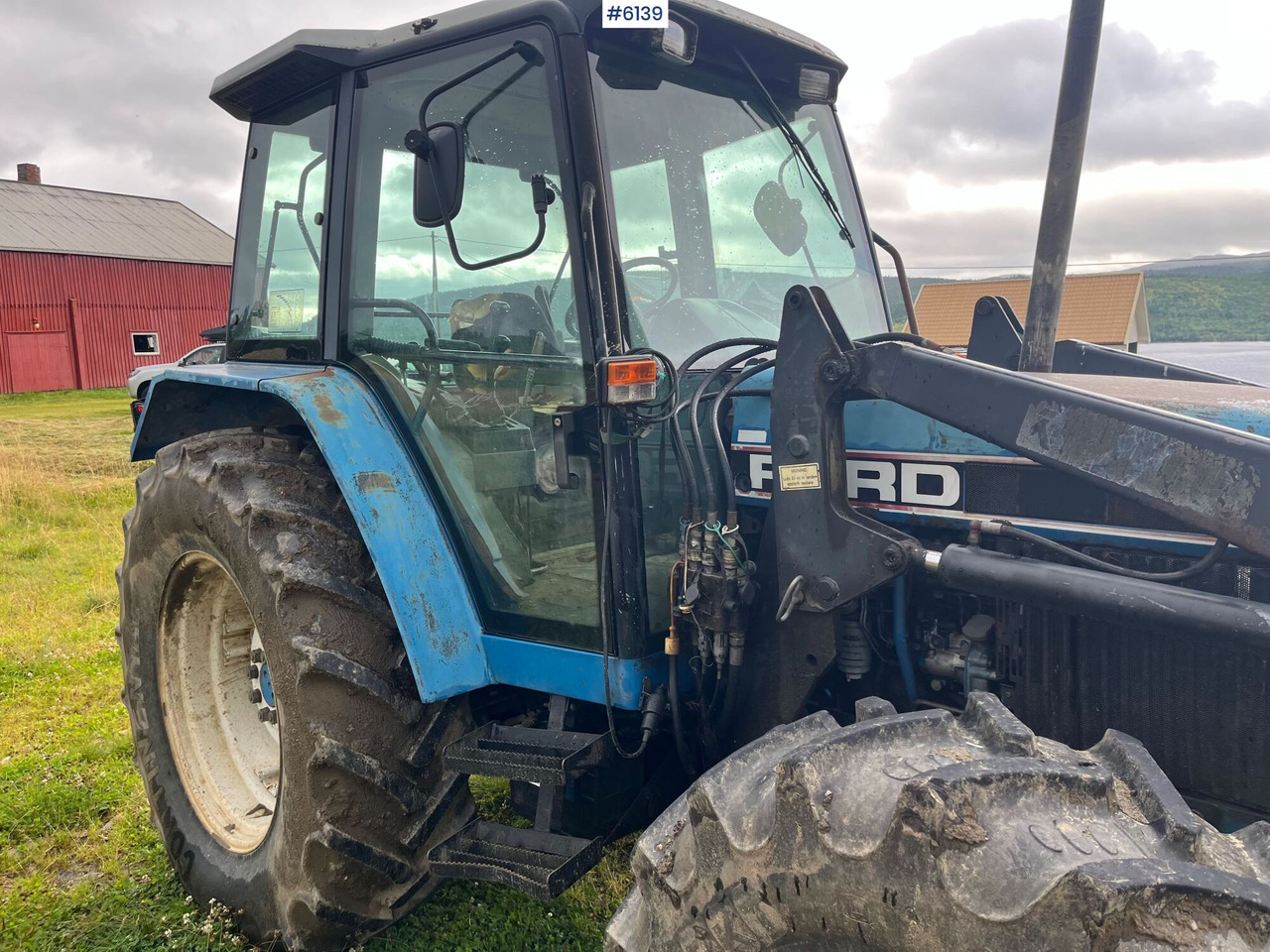 1992 Ford 5640 w/ Trima front loader - Tracteur agricole: photos 2 1992 Ford 5640 w/ Trima front loader - Tracteur agricole: photos 2
