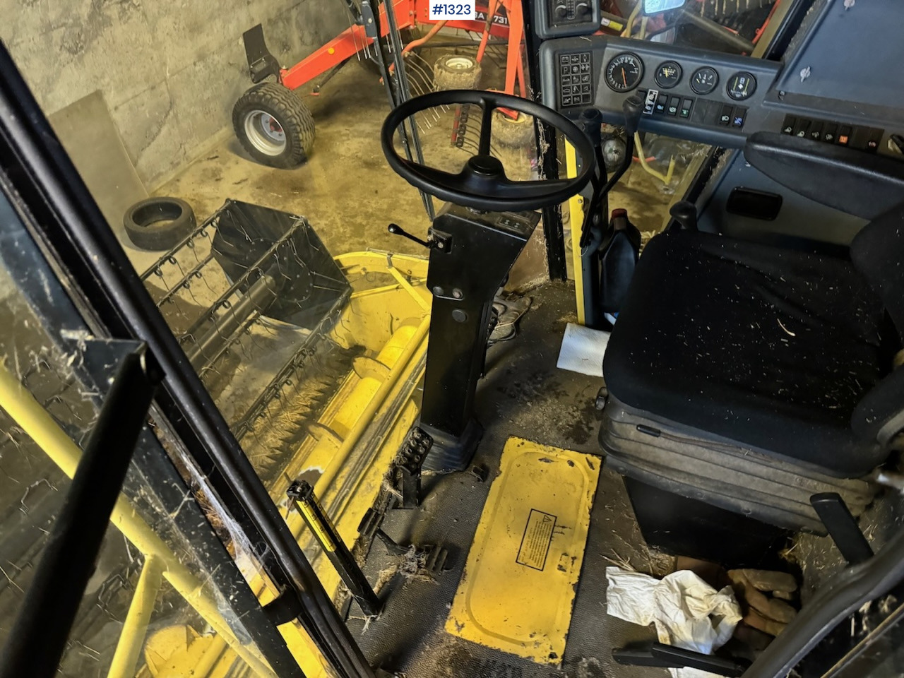 1992 New Holland TC52 Combine en leasing occasion 1992 New Holland TC52 Combine: photos 18